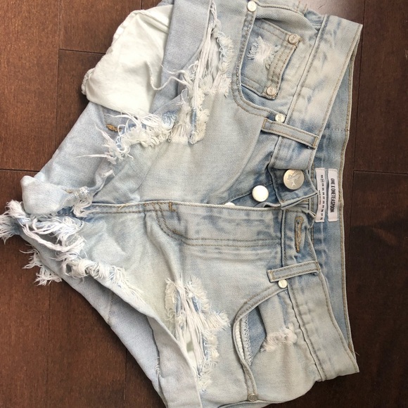 One Teaspoon Bandit Shorts - Picture 5 of 5